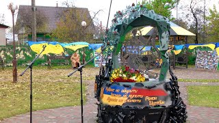 У Кролевці встановили унікальний викуваний пам’ятний знак, присвячений загиблим бійцям