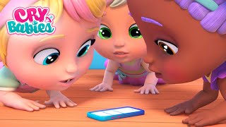 WE PLAY WITH THE PHONE 📳 CRY BABIES Magic Tears | Cartoons and Animation for Kids in English