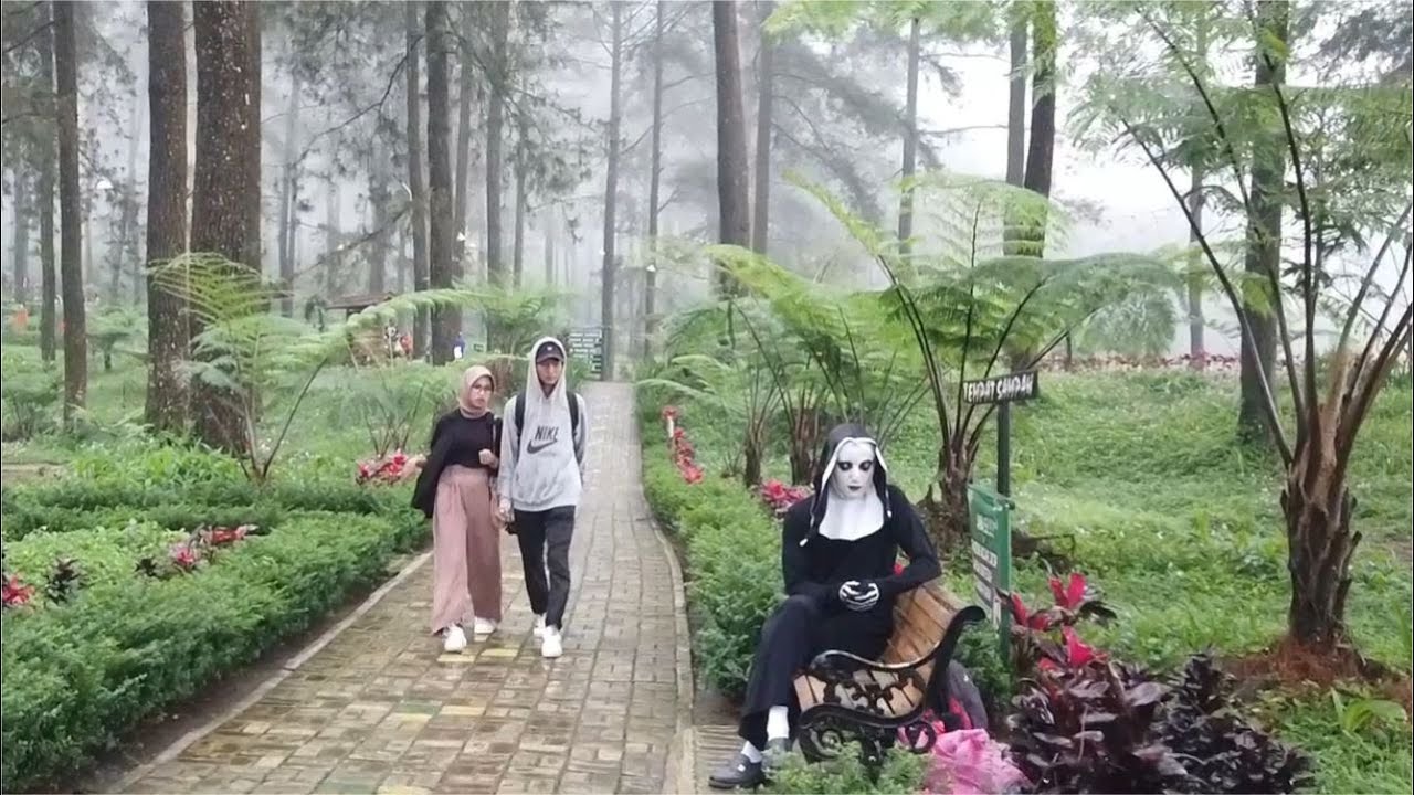The Nun Prank Screamed In Horror Youtube