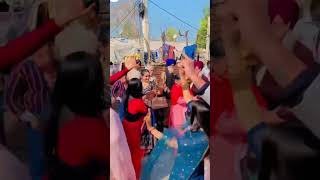 💝 ਗੇੜਾ ਦੇਦੇ ਨੀ ਮੁਟਿਆਰੇ ਲੰਬੀ 😘💝🥀Punjabi Girls dance steps 💝💐 #shorts