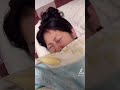 寝てる彼女にキスしようとしてみた😳 カップル tiktok shorts おすすめ