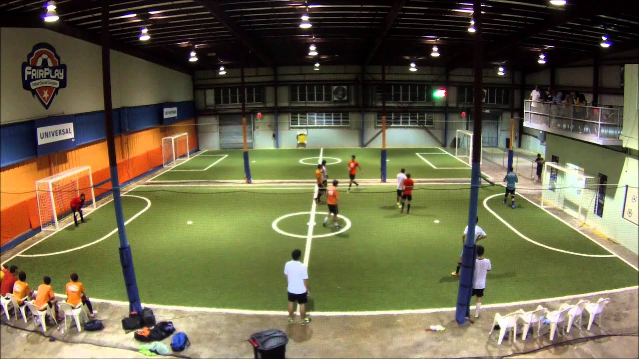 EkOnOmI: Analisis Biaya Pembuatan Lapangan Futsal Indoor & Outdoor