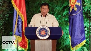 Rodrigo Duterte takes office as new Philippine president