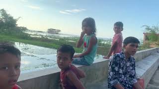 হাওরের মাঝখানে স্কুল।Hakaluki haor The biggest haor in Bangladesh.