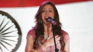 Natalie Di Luccio sings the Indian National Anthem (Jana Gana Mana)