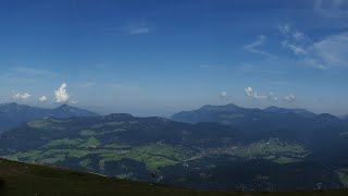 Paragliding / Gleitschirmfliegen in Kössen HD