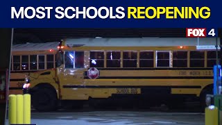 Fort Worth ISD students return to school