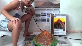 Smithsonian Earth Science - Glow In The Dark Giant Volcano