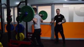 Barbell Dynamic Lunge by MyPT