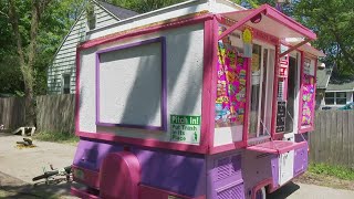 Michigan 10-year-old opens driveway candy shop inside renovated, pop up camper