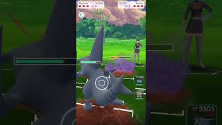 Garchomp DESTROYS team rocket go grunt