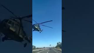 #Ukraine Twin Ukranian Mi-8/17 helicopter fly over Kherson #ukrainewar #kherson