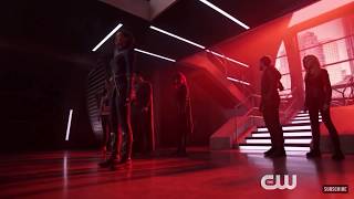 Supergirl 5x09 Harbinger brings the heroes to earth 38 - Crisis on infinite earths