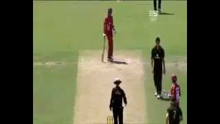 BILLY BOWDEN FUNNY LBW