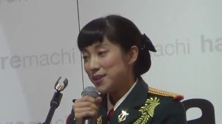 陸自の歌姫、鶫真衣さんがイオンモール岡山で歌ってた（３）