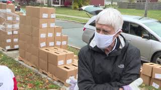 Toledo community center hands out semi truckload of meals