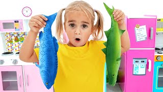 Alice and Her Aunt Play Restaurant — and Other Funny Stories for Children