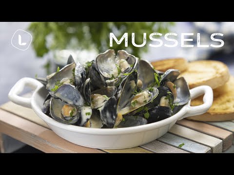 Creamy Mussels with Roquefort Sauce Recipe