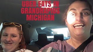 My First Day driving UberEats in GrandRapids Mi.\u0026 Comparison to UbereatsChicago\u0026 tricks to make $$