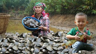 Harvesting clams to sell - Taking care of the baby - Cooking nutritious porridge