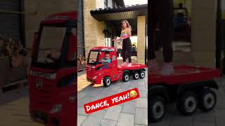Fun Dance on the Arthur's car truck