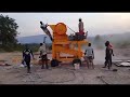 柴油机颚式破碎机在非洲打石头diesel jaw crusher slashing stones in africa