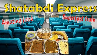 Shatabdi Express - 12010 (Vadodara to Mumbai), Amazing Food on a Superfast Train.