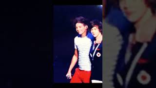 Some Larry hugs #onedirection #larrystylinson #notmine