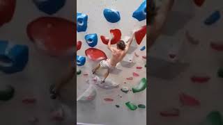 Bouldering Smíchoff - červená 6C