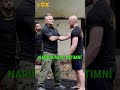 jakmile někdo naruší vaší intimní zónu můžete reagovat 👊 shorts legionarvsulice