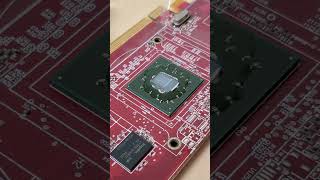 replacing the thermal paste in a 15 year old GPU #shorts