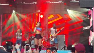 Demi Lovato - Heart Attack (Live) - Jimmy Kimmel Live Outdoor Mini Concert - Samsung Galaxy S6