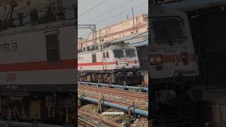 13238 Kota Patna express arriving at Ayodhya Cantt with Rpm Wap7 🔥 #wap7 #arrival #indianrailways