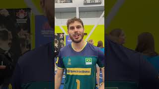 Bruninho da seleção brasileira de vôlei dando aquele apoio! Nos siga nas redes sociais!