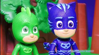 Silly Spooky Transforming Towers with PJ Masks and Romeo