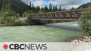 Wheaton River washes away part of Annie Lake Road in Yukon