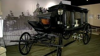 Illinois Adventure #1402 "Museum of Funeral Customs"