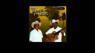 Dueto blanco y negro - 33 años