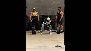 Lift 200 kg with one hand  #fyp #frank #anatolyprank #anatoly #gym #gymmotivation  #anatolyusa - AWK