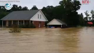 Obama visita región de Louisiana devastada por inundaciones