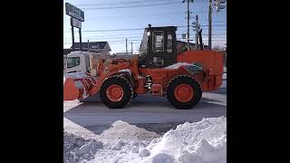 排雪中の移動ショベルカー　#ショベルカー　#排雪　#除雪　札幌