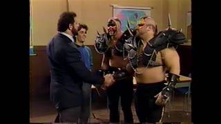 Learning the Ropes, Wrestling Sitcom Intro