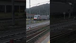 Treno merci e483 310 akiem container touax,Ronco Scrivia,succursale Giovi,trains hunter,spottata