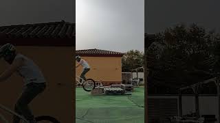 trialbike in home ✌️😁#mtb #trialbike #bikepark #shortvideo #short #trial #bmx