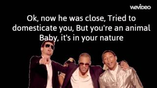 Robin Thicke feat  T I, Pharrell   Blurred Lines Lyrics Video