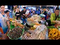 Most Popular Cambodian Street Food - So Delicious Meatballs, Noodle, Hot Pot, Spring Rolls & More