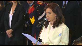 25 de MAY. Cristina Fernández leyó una sentida oración por la paz. 25 de Mayo.