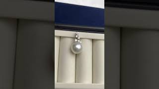 13.0-14.0MM WHITE SOUTH SEA PEARL \u0026 DIAMOND \u0026 18K GOLD PENDANT. How beautiful it is.