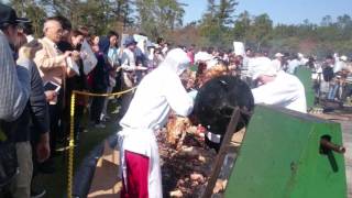 池田町 ワイン祭り 牛の丸焼