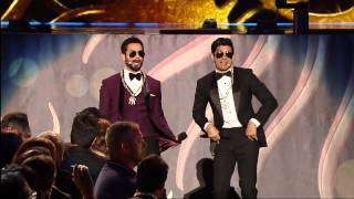 Shahid Kapoor \u0026 Farhan Akhtar's ultimate rap performance at IIFA 2014 you should not miss